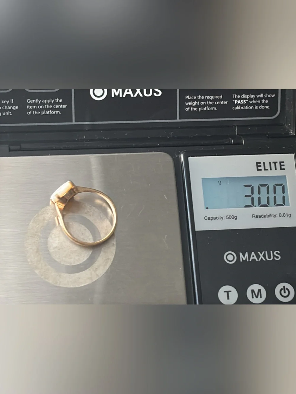 N/A elegant solid